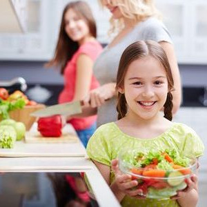 Uşaqların böyüməsi üçün sağlam qidalanma: valideynlər nə bilməlidir?